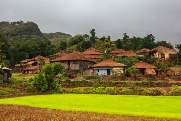 Ratangad Fort Trek: History, Highlights, Best Time to Visit & Top 7 Directions