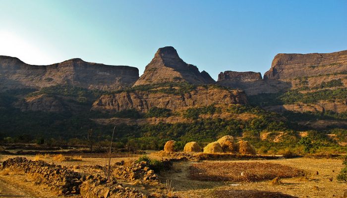 Kulang Fort Trek - A stunning view of the trekking path leading to Kulang Fort, surrounded by rocky terrain and offering panoramic vistas