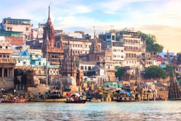 15 Tourist Places to Visit in Varanasi: Top Tourist Attractions