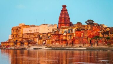 Hotels in Varanasi Near Kashi Temple